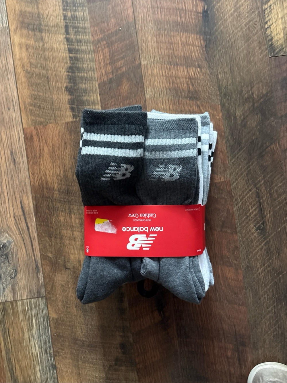 New Balance Men’s Crew Athletic Socks - Gray & Dark Gray 8 pack Size 6-12.5